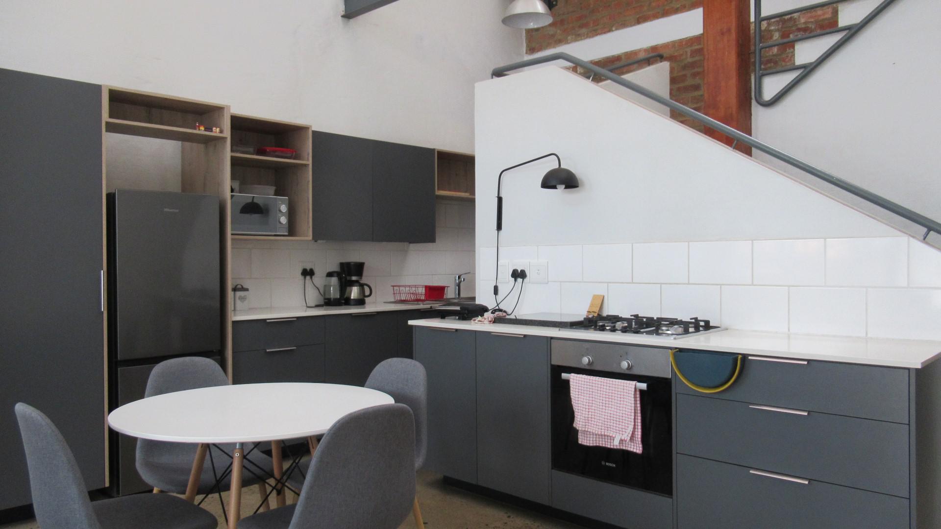 Kitchen - 8 square meters of property in Braamfontein