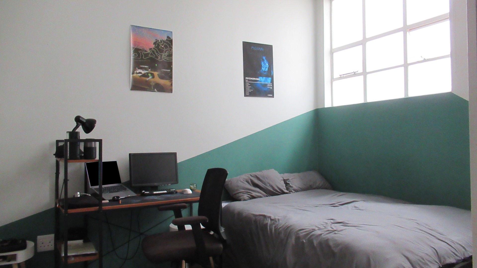 Bed Room 1 - 17 square meters of property in Braamfontein