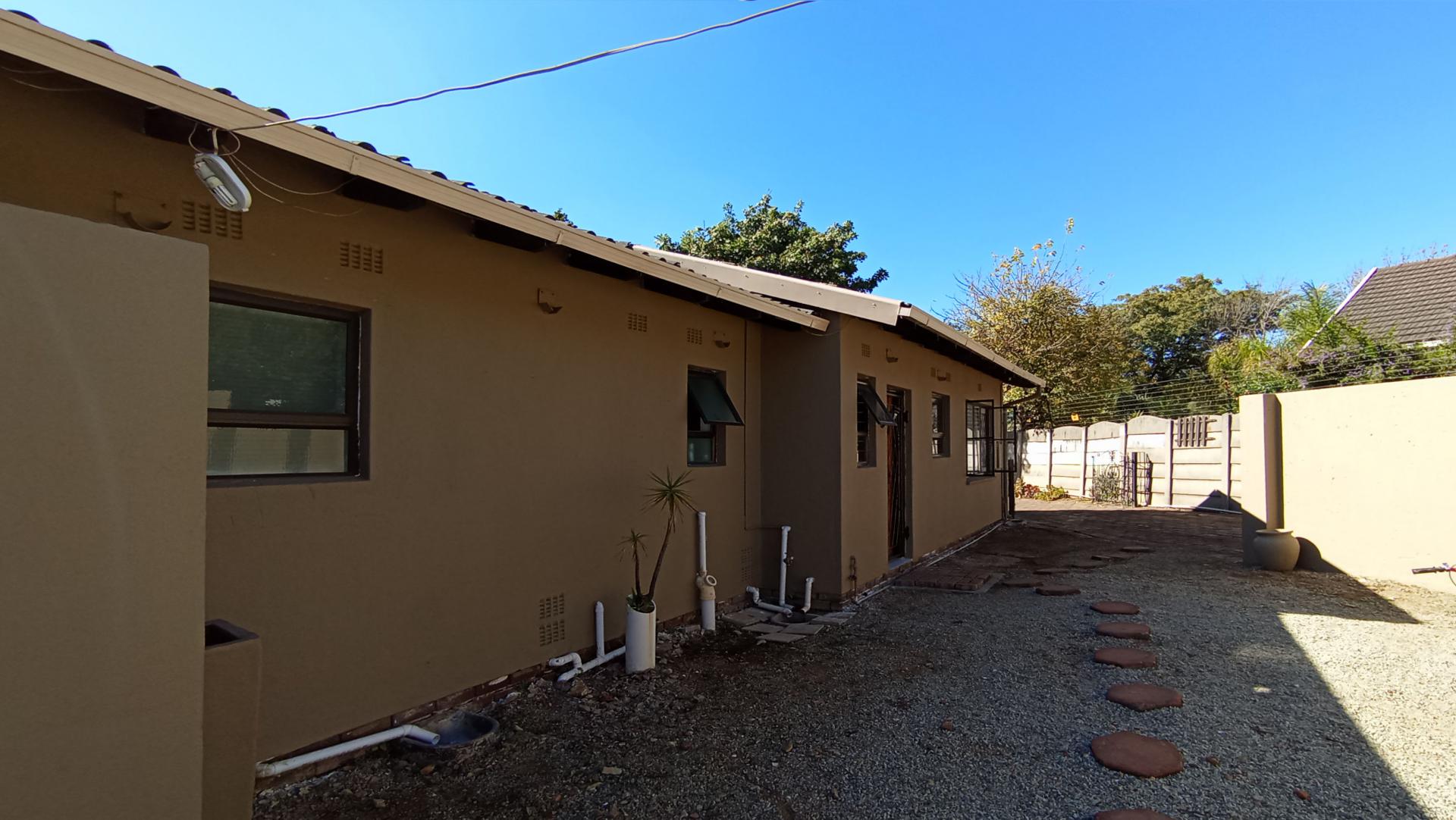 Backyard of property in Illiondale