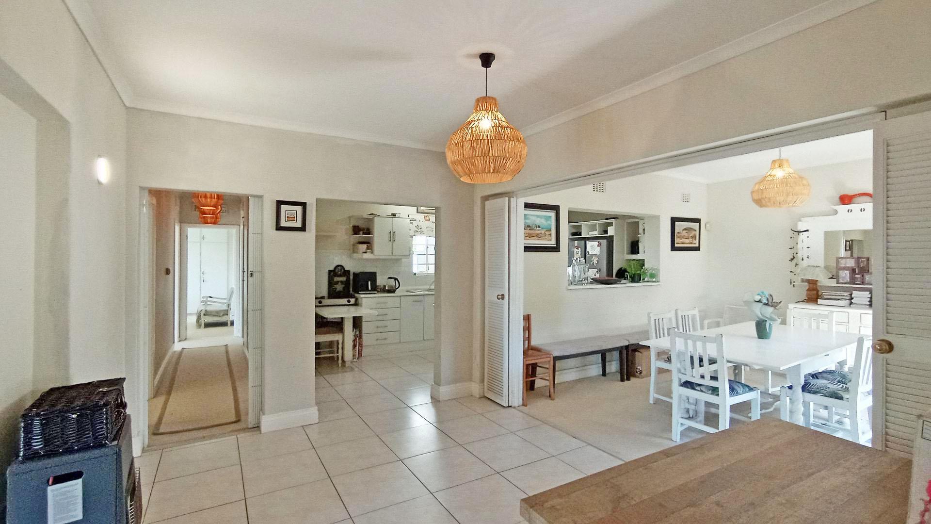 Spaces - 23 square meters of property in Berea West 