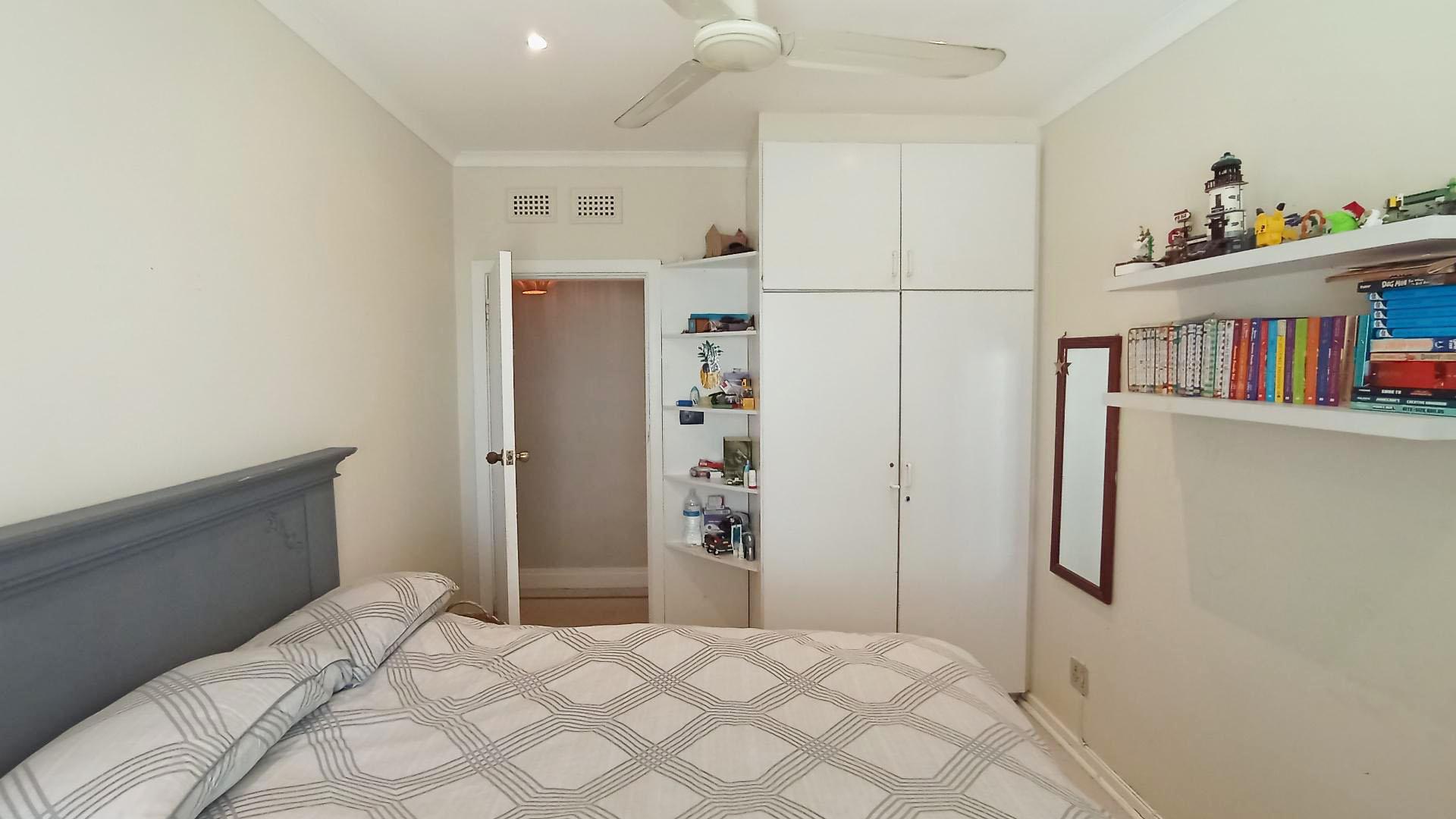 Bed Room 1 - 13 square meters of property in Berea West 