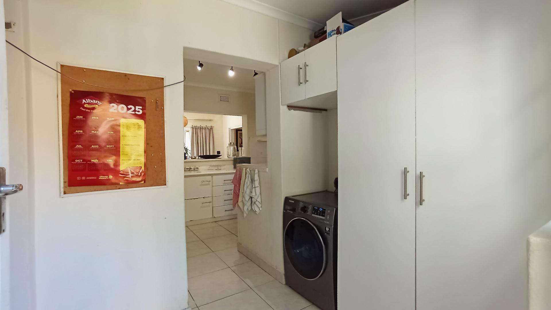 Scullery - 6 square meters of property in Berea West 