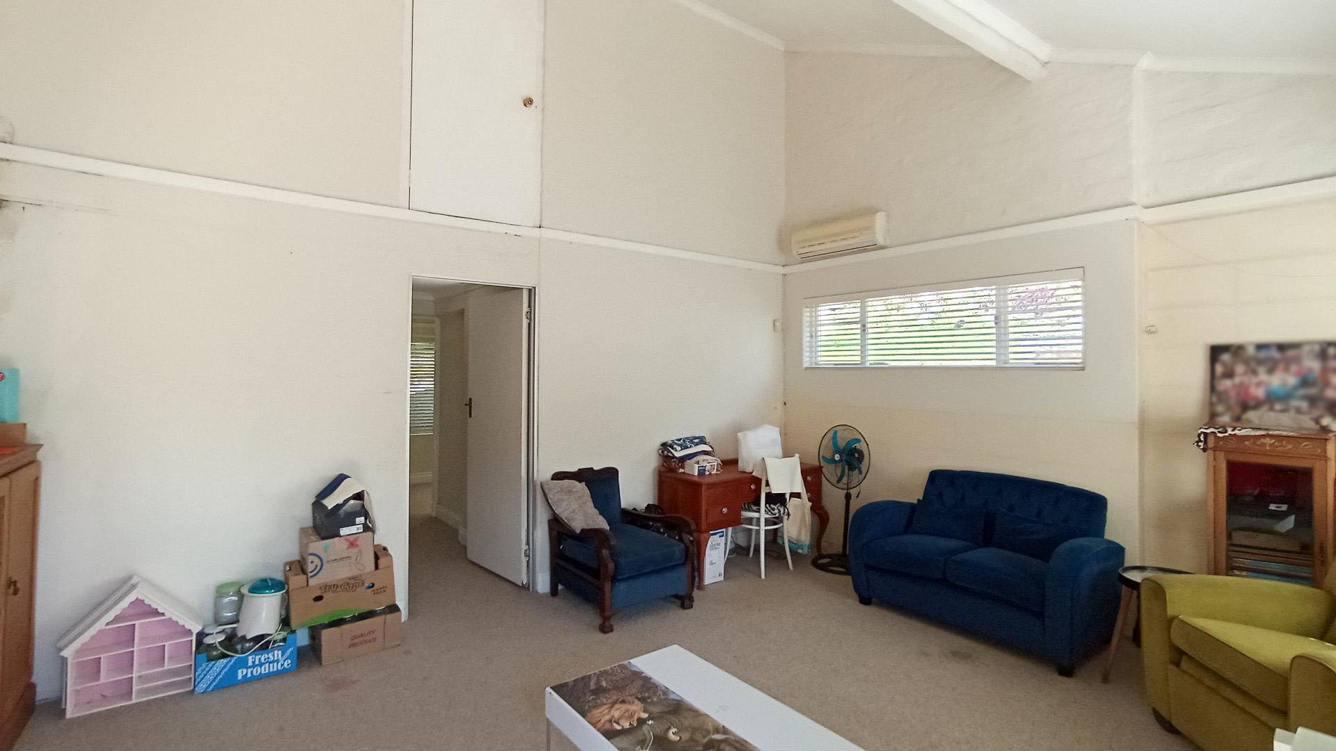 TV Room - 32 square meters of property in Berea West 