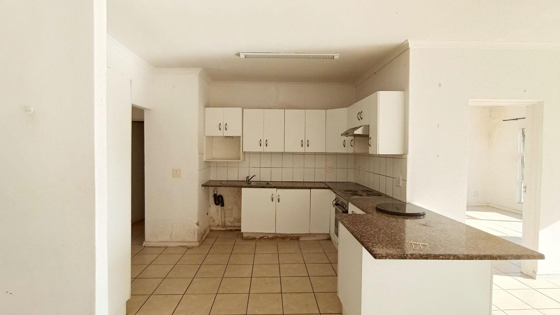 Kitchen - 11 square meters of property in Sea View 