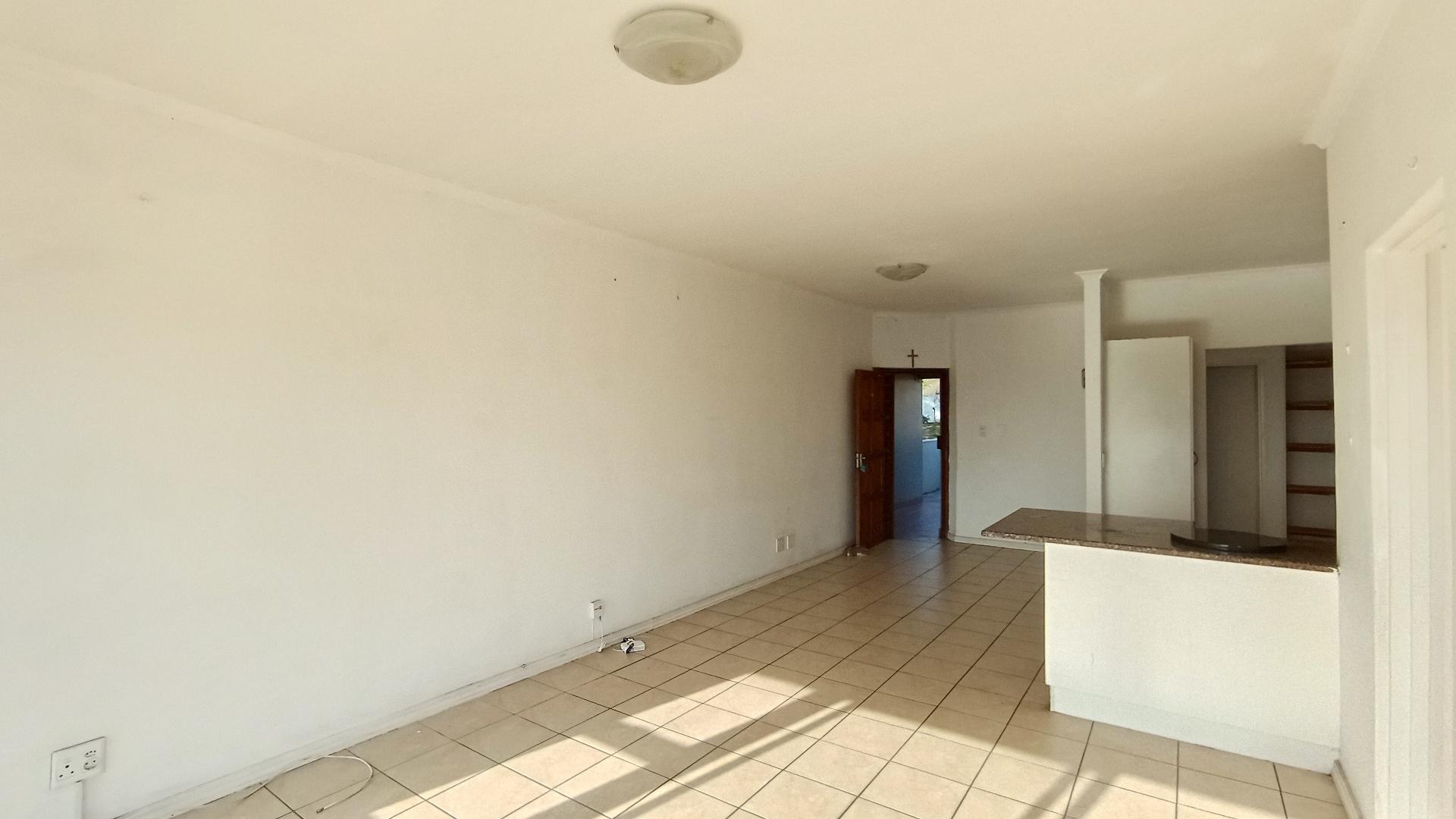 Lounges - 18 square meters of property in Sea View 