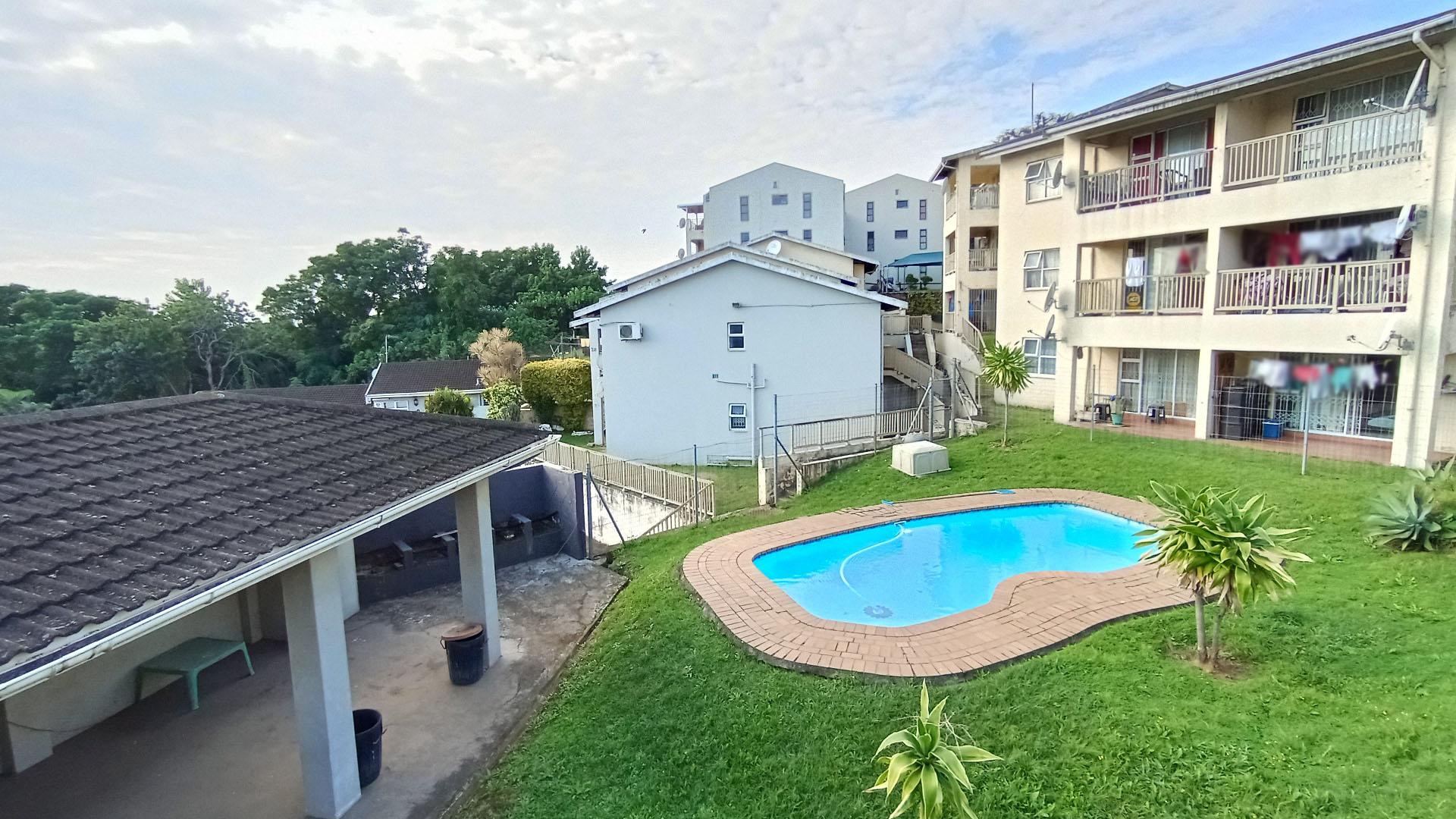 Swimming Pool of property in Sea View 