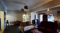 Lounges - 39 square meters of property in Walkerville
