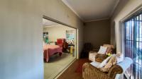 Spaces - 121 square meters of property in Walkerville