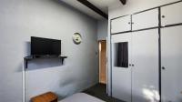 Bed Room 1 - 17 square meters of property in Walkerville