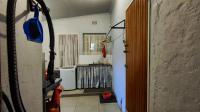 Spaces - 121 square meters of property in Walkerville