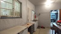 Spaces - 75 square meters of property in Walkerville