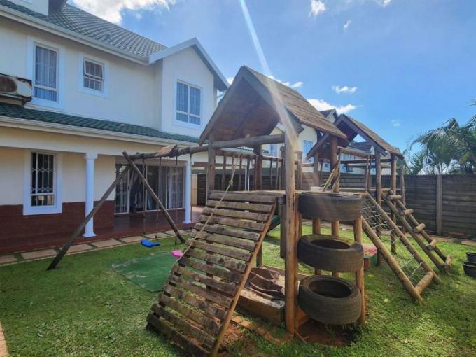 3 Bedroom Duplex for Sale For Sale in Mount Edgecombe  - MR677004
