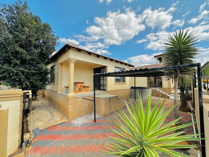 5 Bedroom House for Sale For Sale in Cosmo City - MR677033