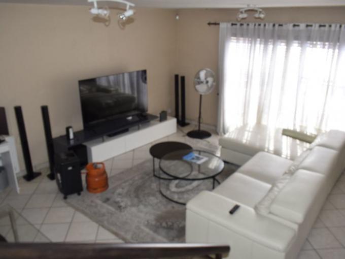 2 Bedroom Simplex for Sale For Sale in Boksburg - MR677038
