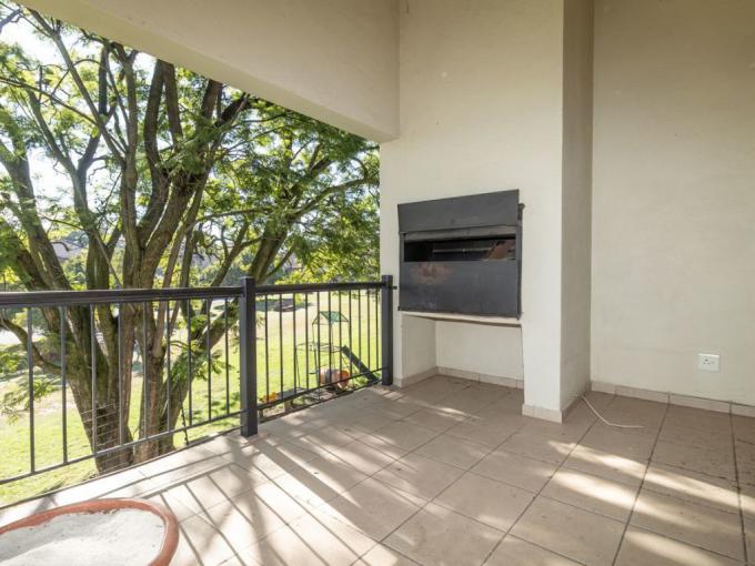 2 Bedroom Apartment for Sale For Sale in Paulshof - MR677043