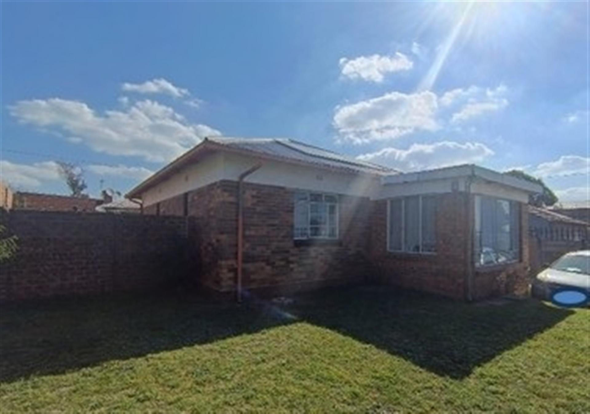 Front View of property in South Hills