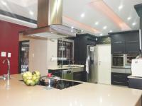  of property in Queensburgh