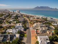  of property in Bloubergstrand