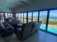  of property in Bloubergstrand