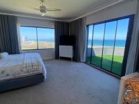  of property in Bloubergstrand