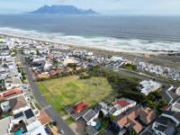  of property in Bloubergstrand