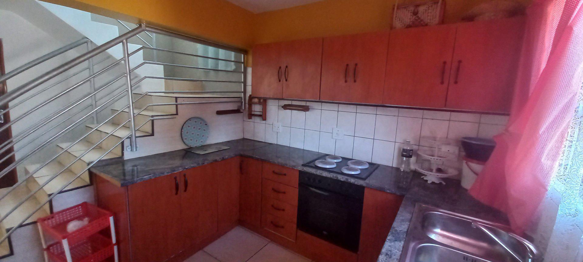  of property in Greenfields