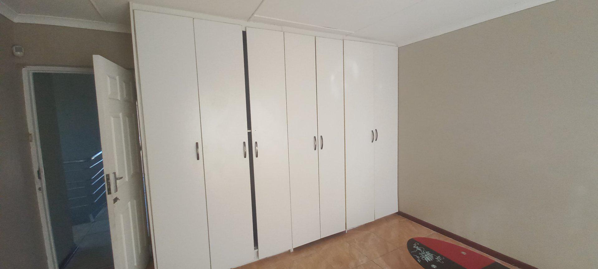  of property in Greenfields