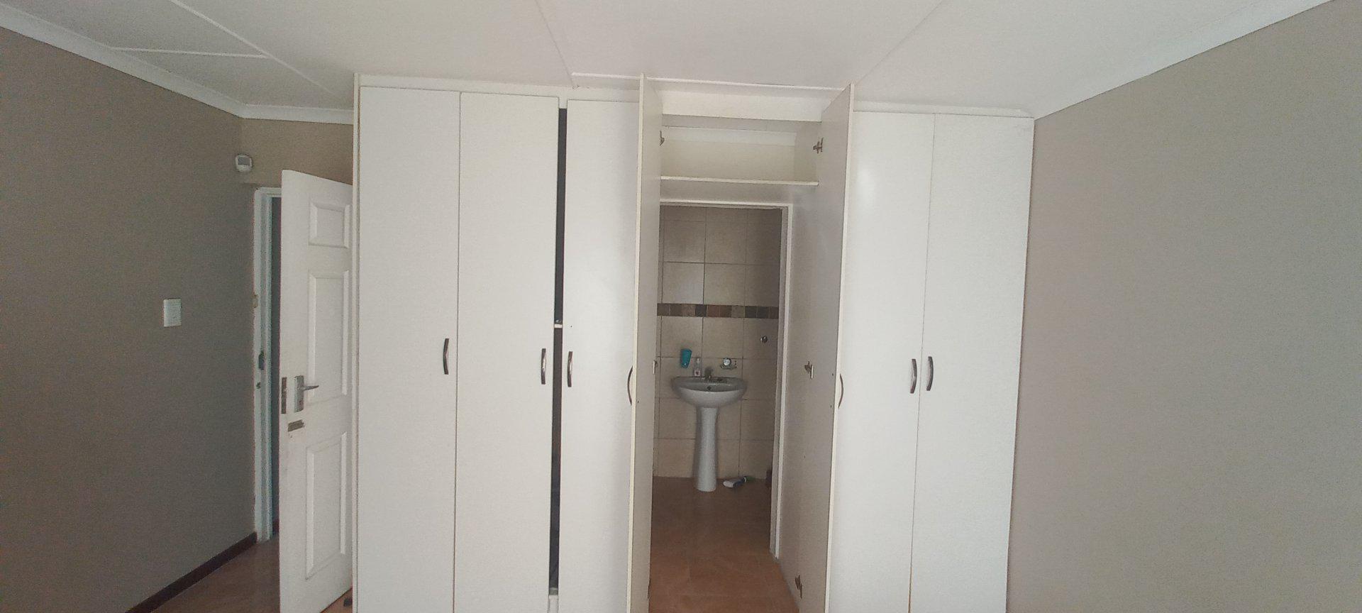  of property in Greenfields