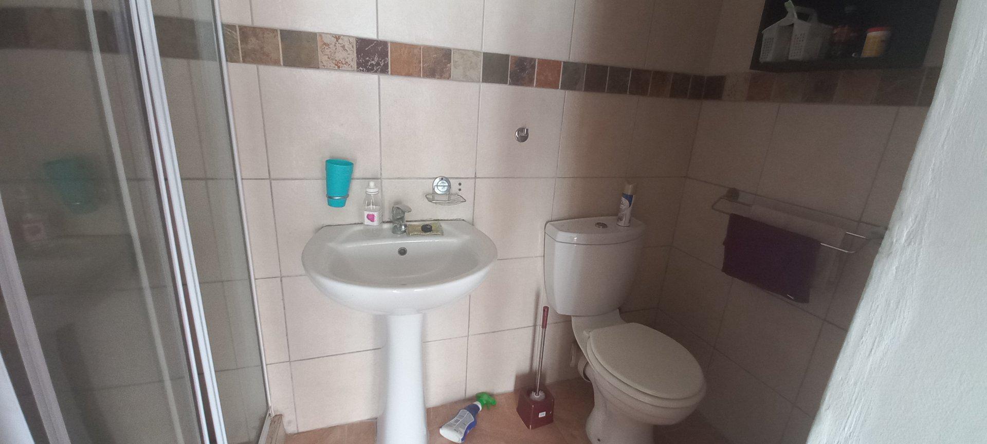  of property in Greenfields