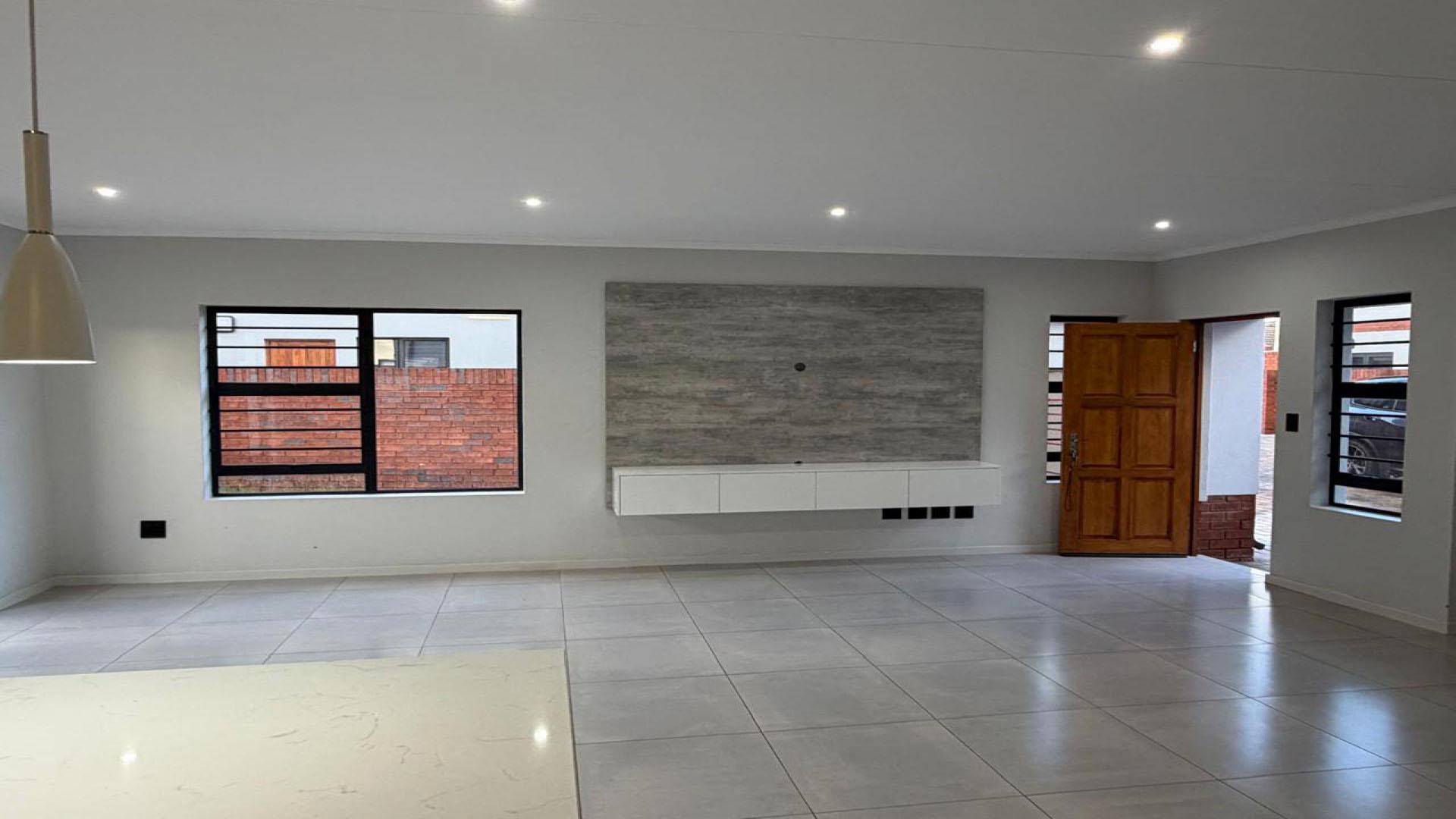 Lounges of property in Caro Nome AH