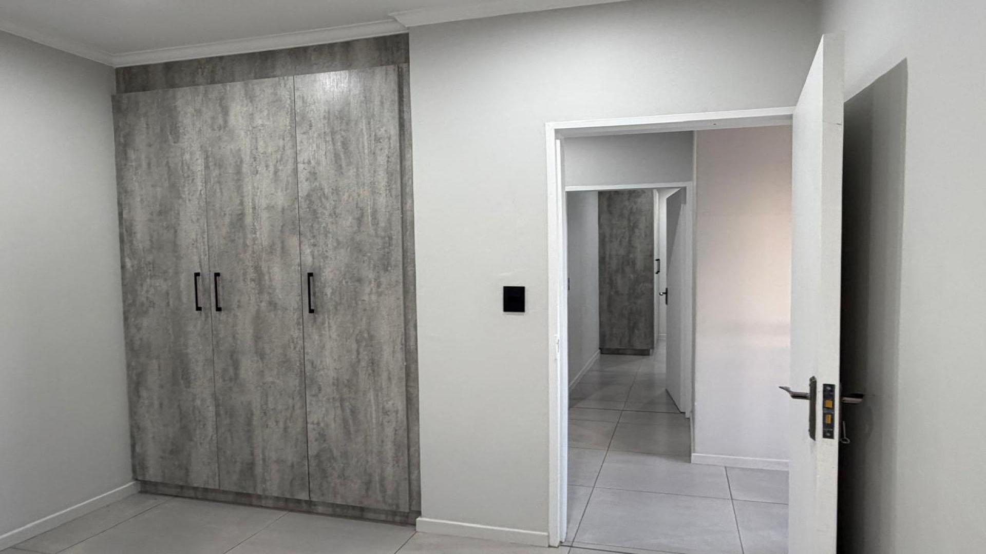 Bed Room 3 of property in Caro Nome AH