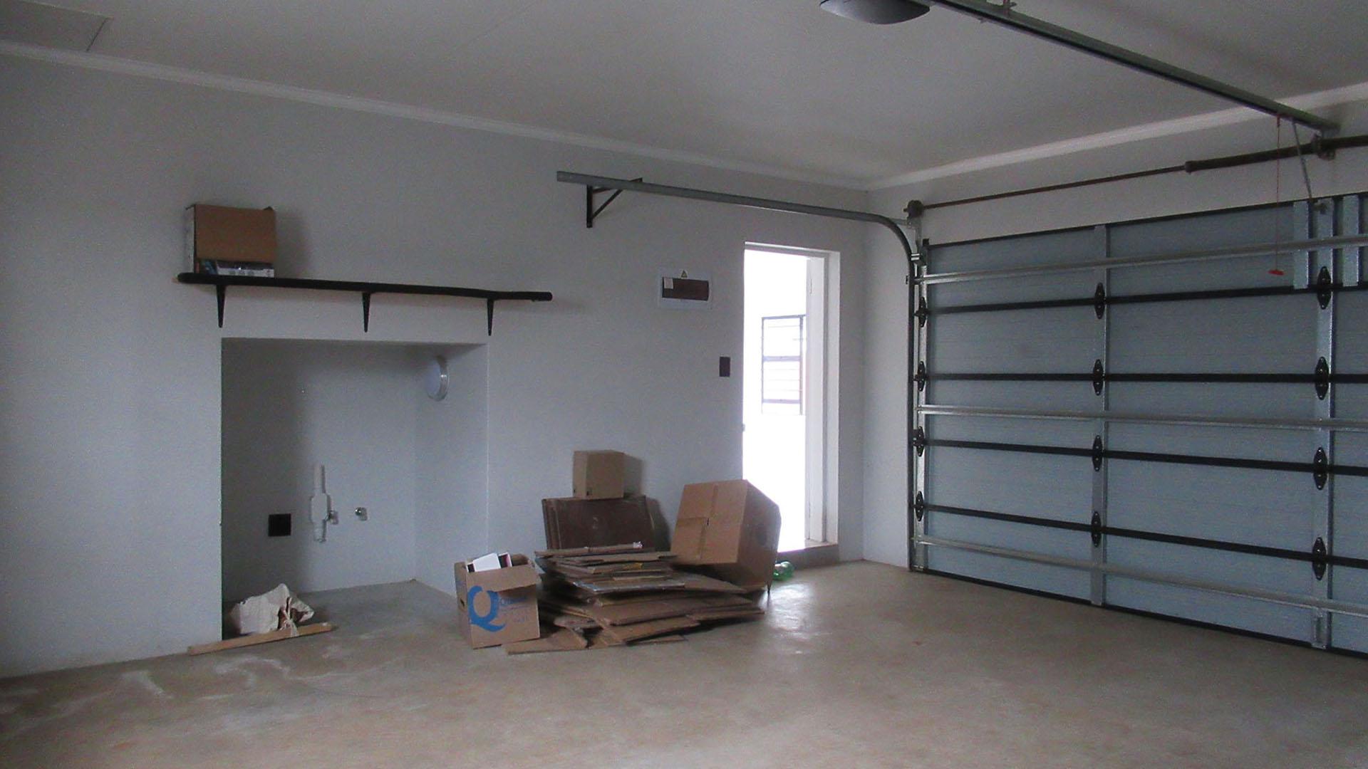 Spaces - 15 square meters of property in Caro Nome AH