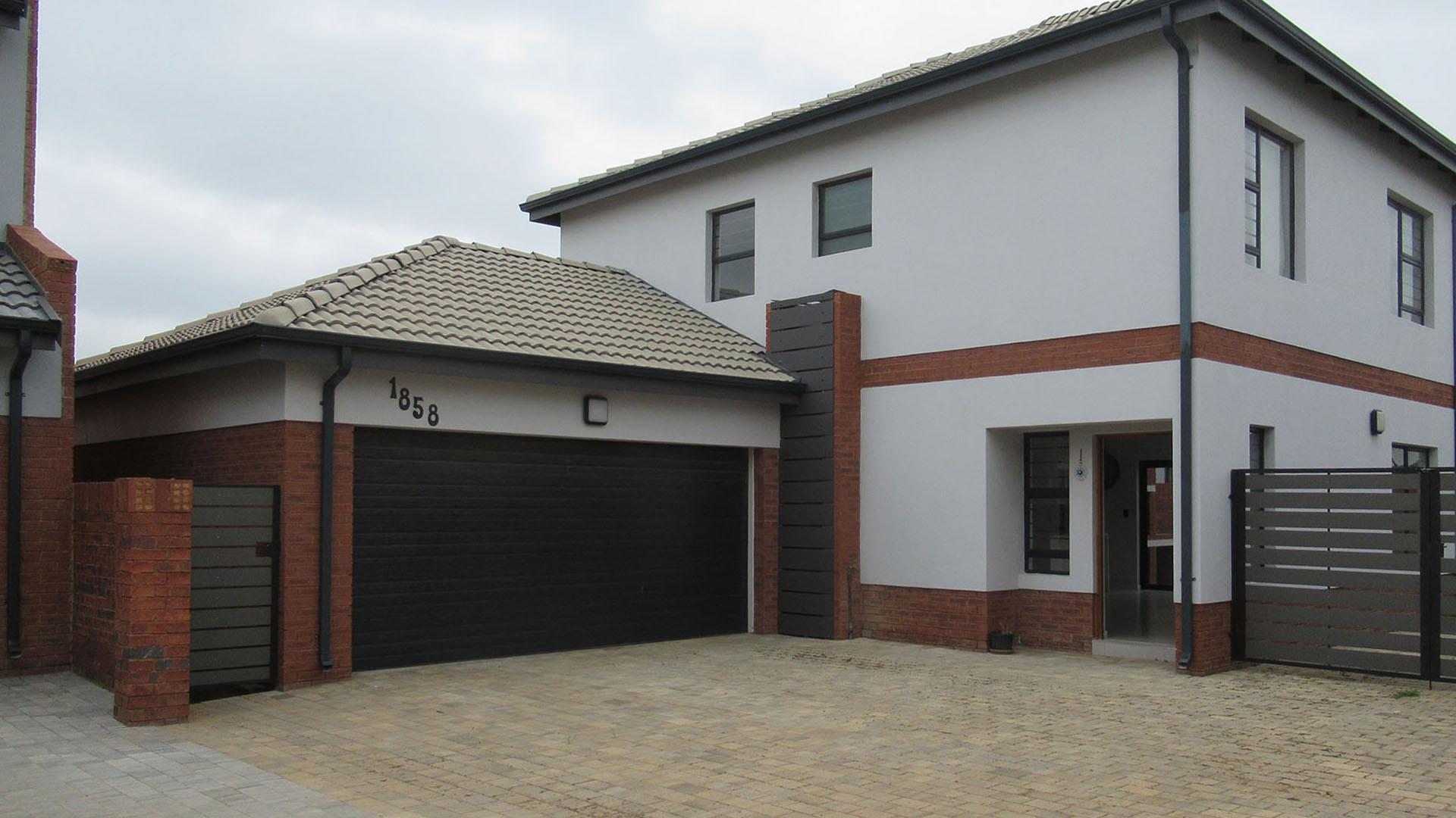 Front View of property in Caro Nome AH