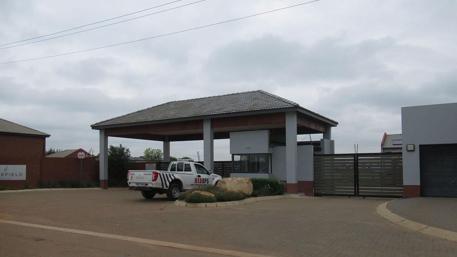 Front View of property in Caro Nome AH