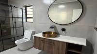 Main Bathroom of property in Caro Nome AH