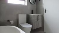 Bathroom 1 - 4 square meters of property in Caro Nome AH
