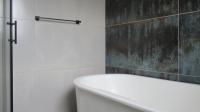 Bathroom 1 - 4 square meters of property in Caro Nome AH