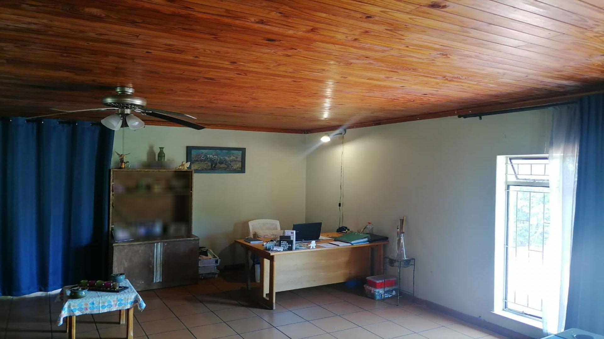 Lounges of property in West Acres