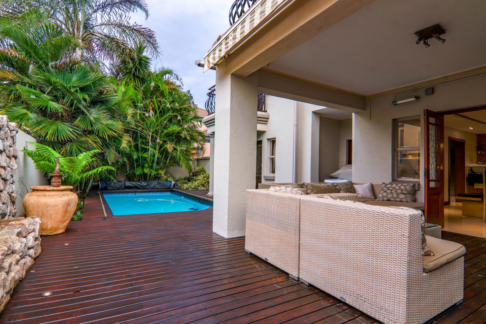  of property in Raslouw