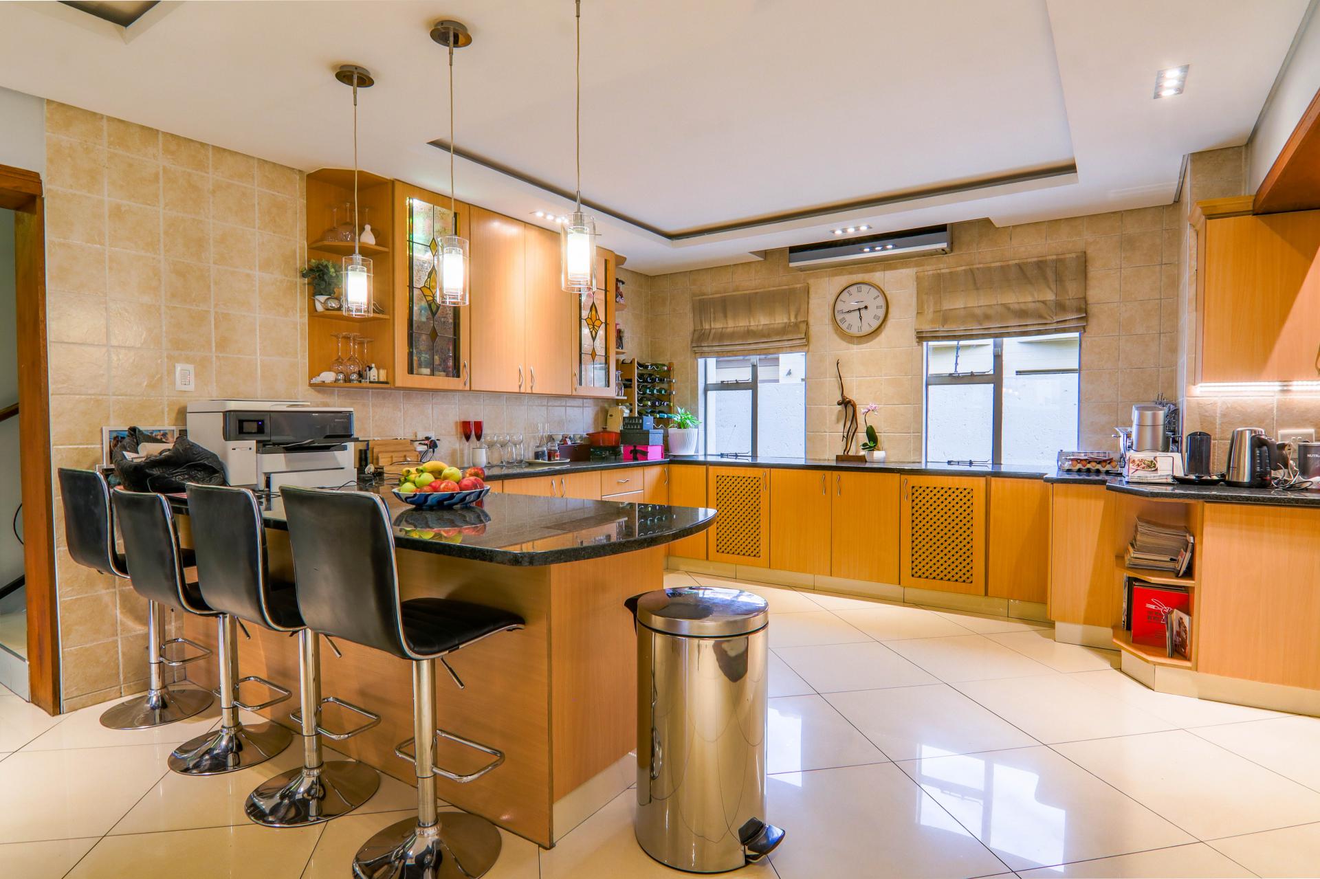 of property in Raslouw