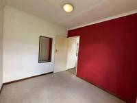  of property in Die Hoewes
