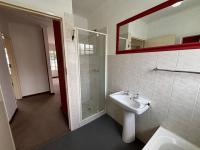  of property in Die Hoewes