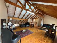  of property in Die Hoewes