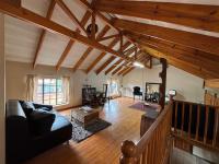  of property in Die Hoewes