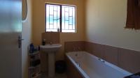 Bathroom 1 - 6 square meters of property in Soshanguve East