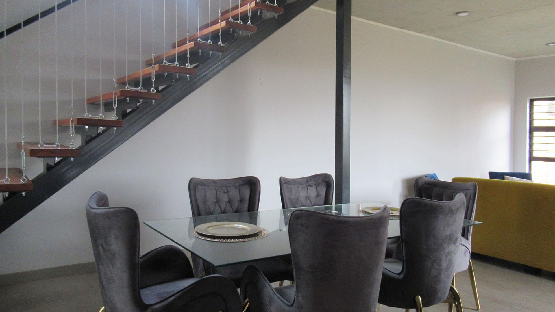 Dining Room - 10 square meters of property in Zandspruit