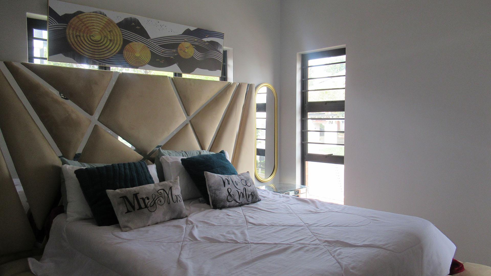 Main Bedroom - 16 square meters of property in Zandspruit