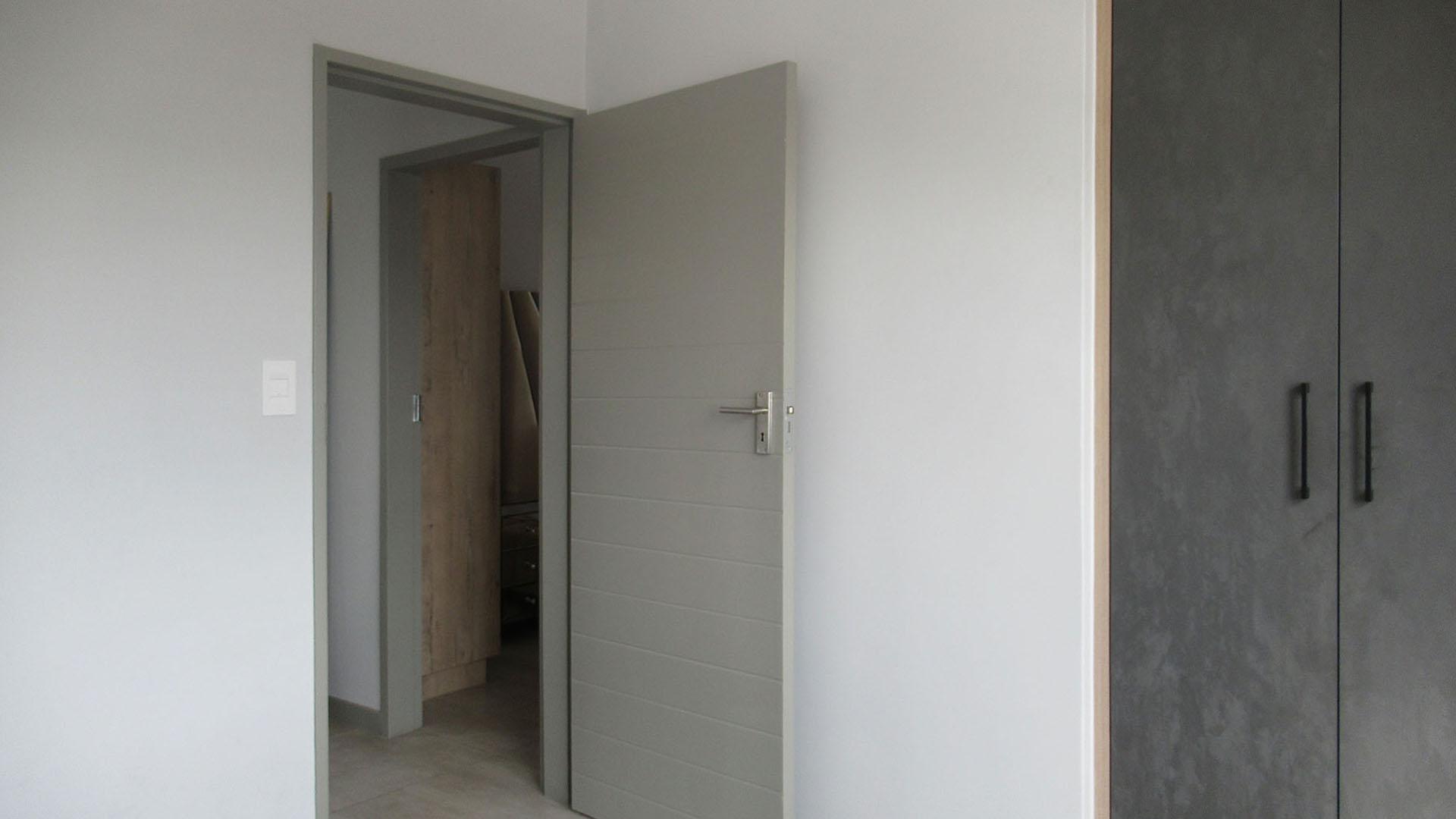 Bed Room 1 - 7 square meters of property in Zandspruit