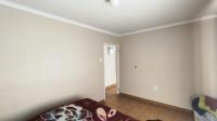 Bed Room 2 - 14 square meters of property in Palm Ridge