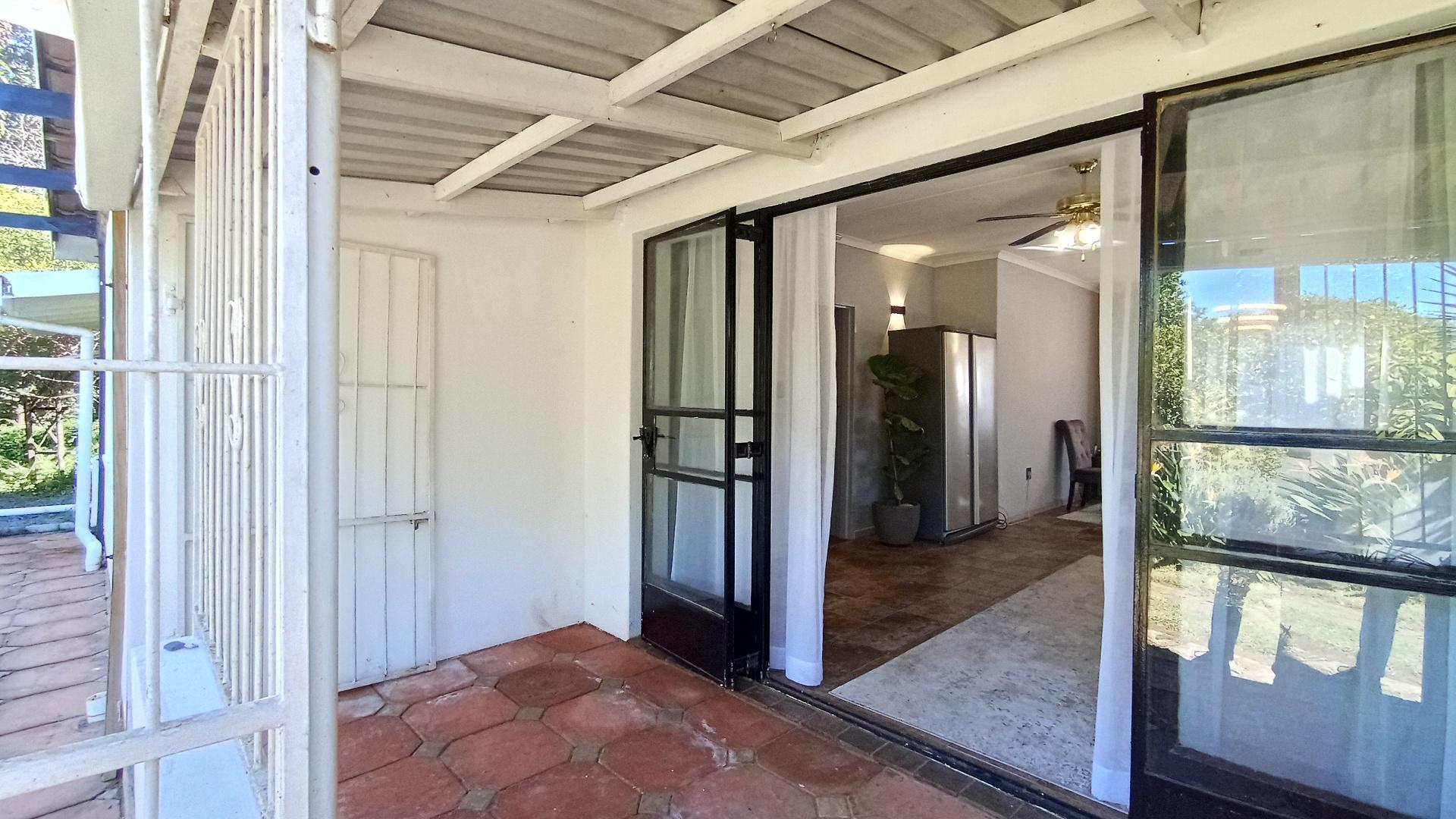 Patio - 24 square meters of property in Howick